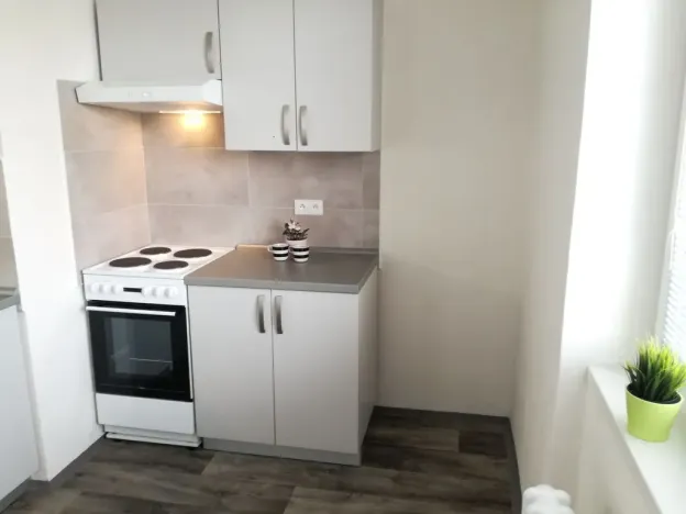 Pronájem bytu 1+1, Ostrava - Poruba, Maďarská, 39 m2