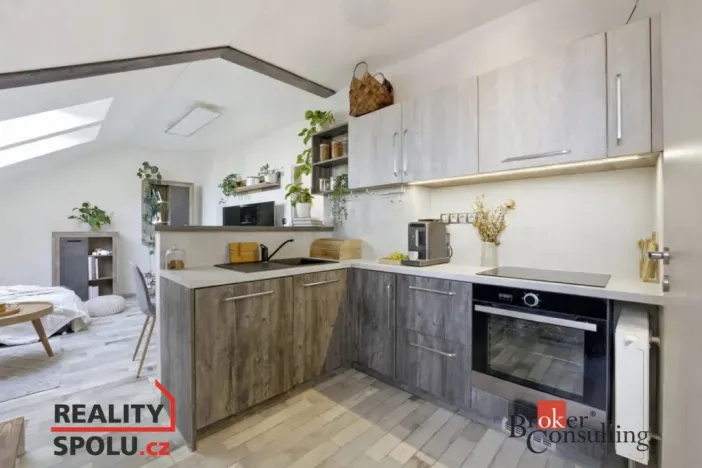 Prodej bytu 3+kk, Sezemice, Nerudova, 65 m2