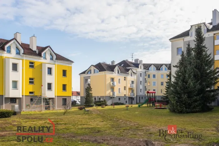 Prodej bytu 3+kk, Sezemice, Nerudova, 65 m2