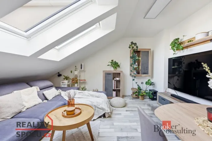 Prodej bytu 3+kk, Sezemice, Nerudova, 65 m2