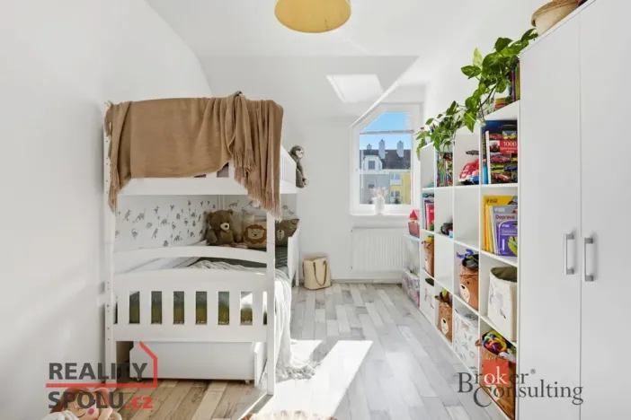 Prodej bytu 3+kk, Sezemice, Nerudova, 65 m2