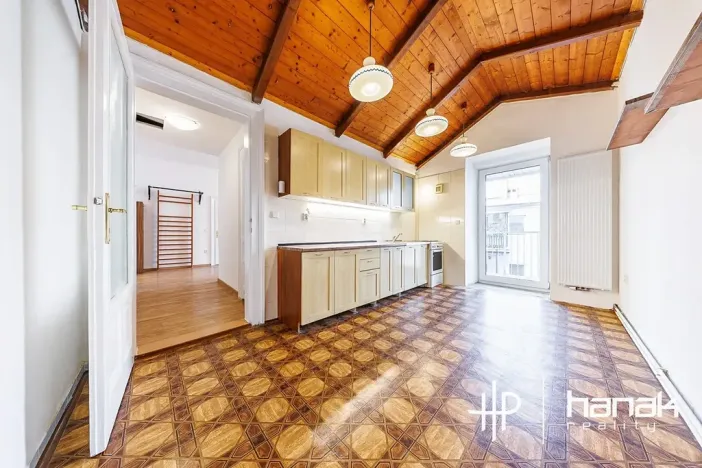 Prodej bytu 3+1, Olomouc, Komenského, 116 m2