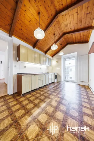 Prodej bytu 3+1, Olomouc, Komenského, 116 m2