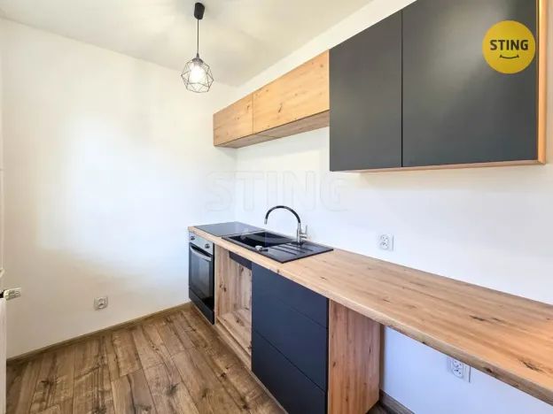 Pronájem bytu 1+1, Karviná, Školská, 36 m2