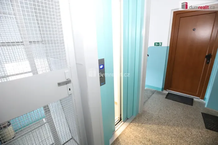 Pronájem bytu 1+1, Kraslice, B. Smetany, 36 m2