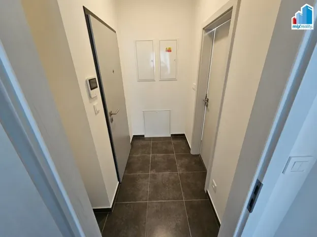 Pronájem bytu 1+kk, Plzeň - Jižní Předměstí, Na Jíkalce, 36 m2