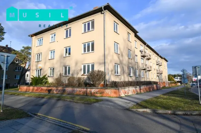 Prodej bytu 2+1, Olomouc - Hejčín, Ladova, 66 m2