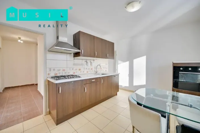 Prodej bytu 2+1, Olomouc - Hejčín, Ladova, 66 m2