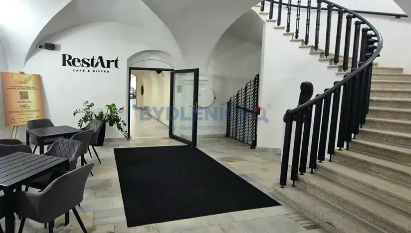 Pronájem kanceláře, České Budějovice, nám. Přemysla Otakara II., 38 m2