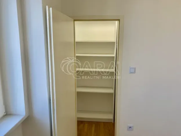 Pronájem bytu 1+kk, Praha - Nusle, V Horkách, 17 m2