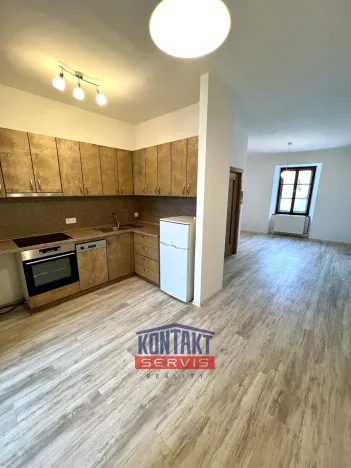 Pronájem bytu 1+kk, Jindřichův Hradec, Kostelní, 36 m2
