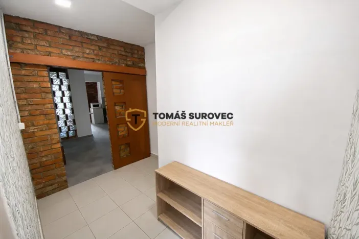 Pronájem kanceláře, Valašské Klobouky, Nádražní, 64 m2