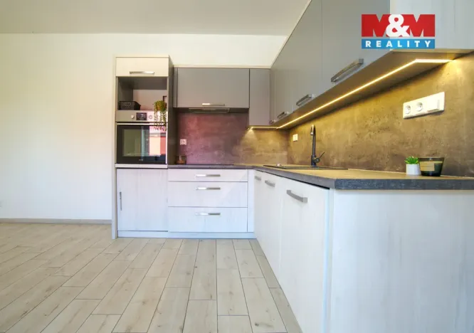 Prodej činžovního domu, Ostrava - Muglinov, Bohumínská, 142 m2