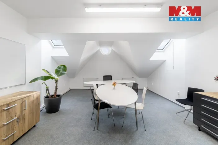 Pronájem kanceláře, Ostrava - Kunčičky, Škrobálkova, 173 m2
