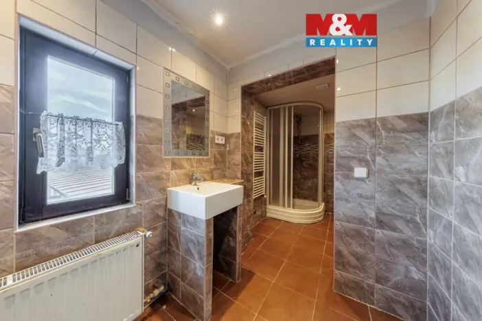 Prodej rodinného domu, Horní Blatná, Bezručova, 250 m2