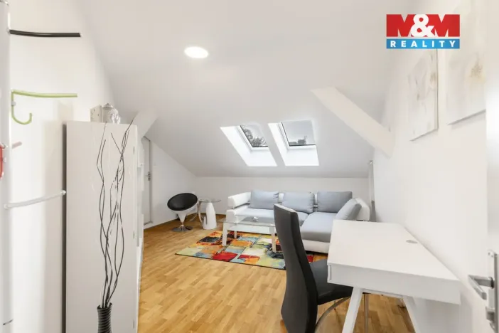 Prodej obchodního prostoru, Ostrava - Kunčičky, Škrobálkova, 700 m2