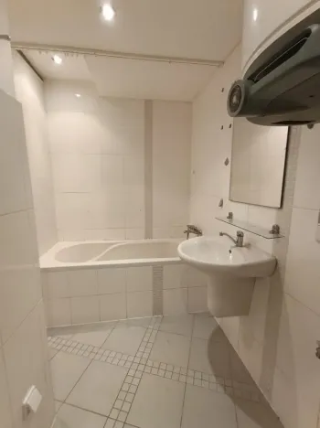 Prodej - jiné, Praha - Žižkov, Žerotínova, 53 m2