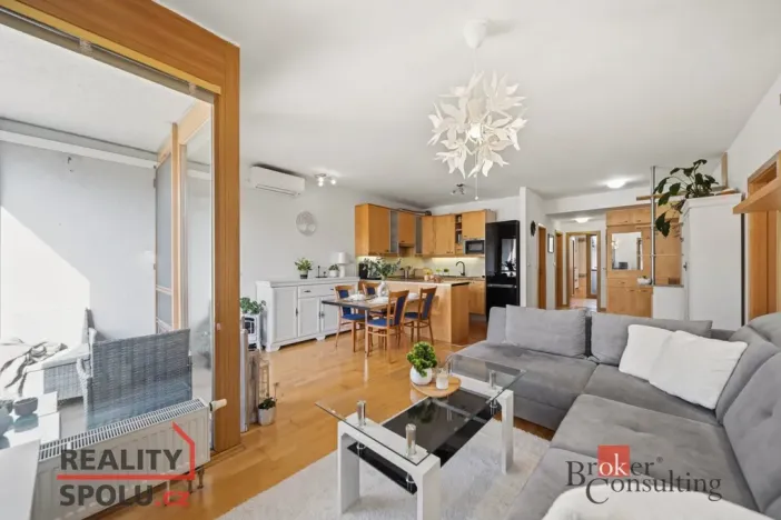 Prodej bytu 3+kk, Hradec Králové, Pouchovská, 84 m2