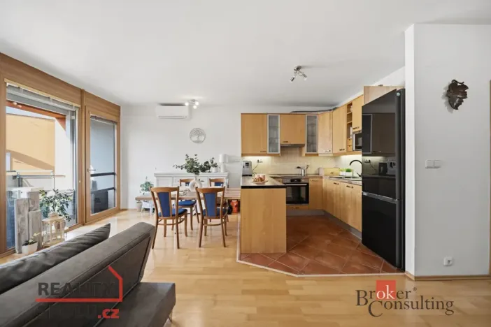 Prodej bytu 3+kk, Hradec Králové, Pouchovská, 84 m2