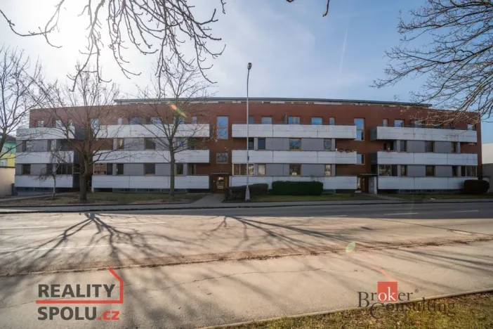 Prodej bytu 3+kk, Hradec Králové, Pouchovská, 84 m2