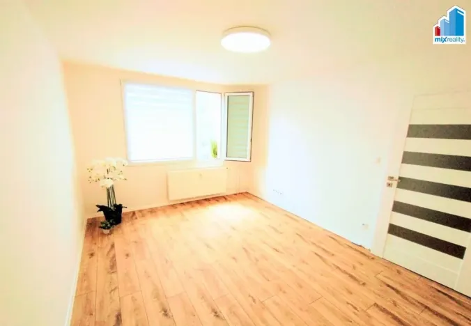 Pronájem bytu 1+1, Holýšov, Pod Makovým vrchem, 32 m2