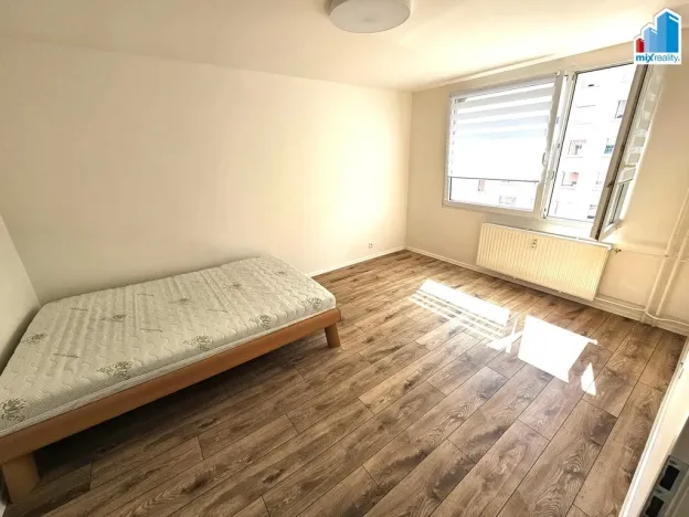 Pronájem bytu 1+1, Holýšov, Pod Makovým vrchem, 32 m2