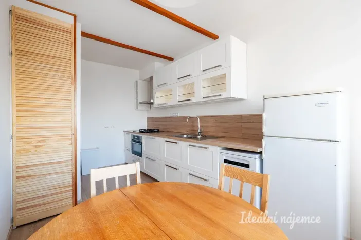 Pronájem bytu 3+1, Praha - Modřany, Platónova, 76 m2