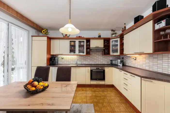 Prodej rodinného domu, Čejkovice, 218 m2