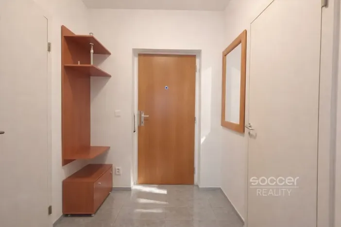 Pronájem bytu 1+kk, Praha - Smíchov, Randova, 40 m2