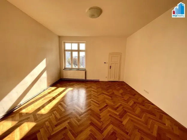 Pronájem bytu 4+1, Plzeň, náměstí T. G. Masaryka, 120 m2