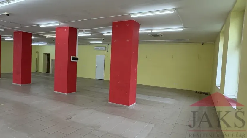 Prodej obchodního prostoru, Sušice - Sušice I, náměstí Svobody, 385 m2
