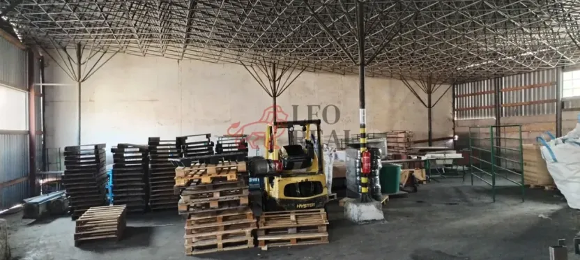 Pronájem skladu, Příchovice, 828 m2