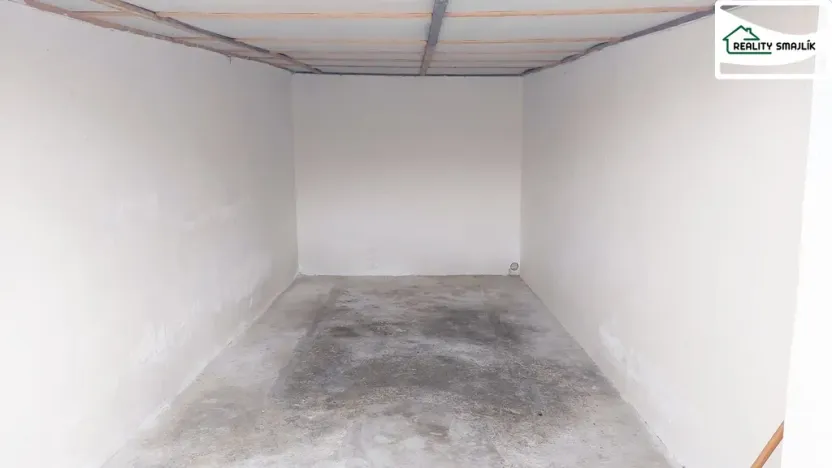 Pronájem garáže, Cheb, Boženy Němcové, 19 m2