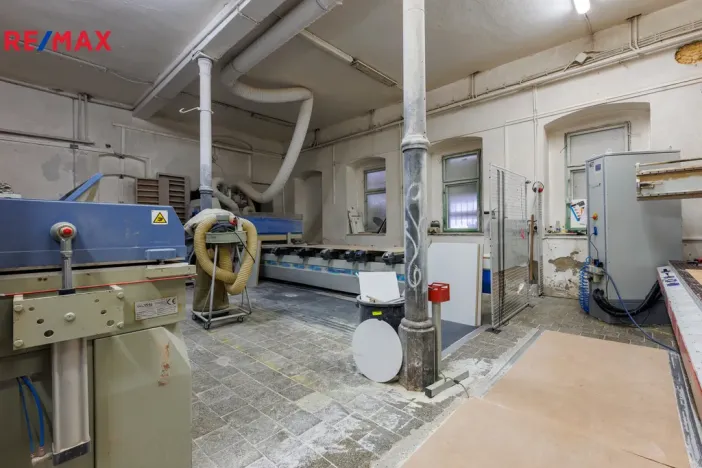 Prodej výrobních prostor, Karlovy Vary - Rybáře, Sokolovská, 2017 m2