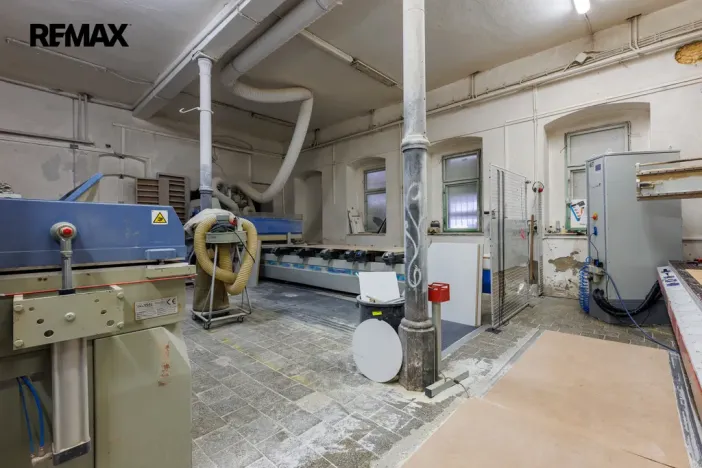 Prodej výrobních prostor, Karlovy Vary - Rybáře, Sokolovská, 2017 m2