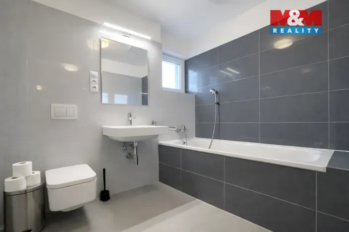 Pronájem bytu 2+kk, Praha - Hloubětín, Lehovecká, 57 m2