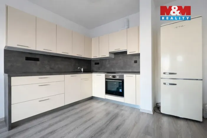 Pronájem bytu 2+kk, Praha - Hloubětín, Lehovecká, 57 m2