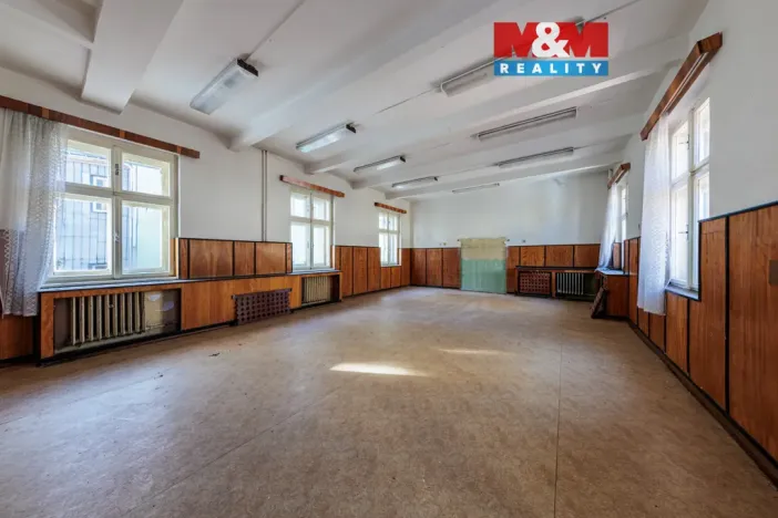 Prodej obchodního prostoru, Abertamy, Bož. Němcové, 800 m2