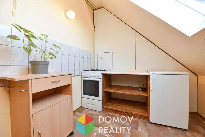 Pronájem pokoje, Komárov, 19 m2