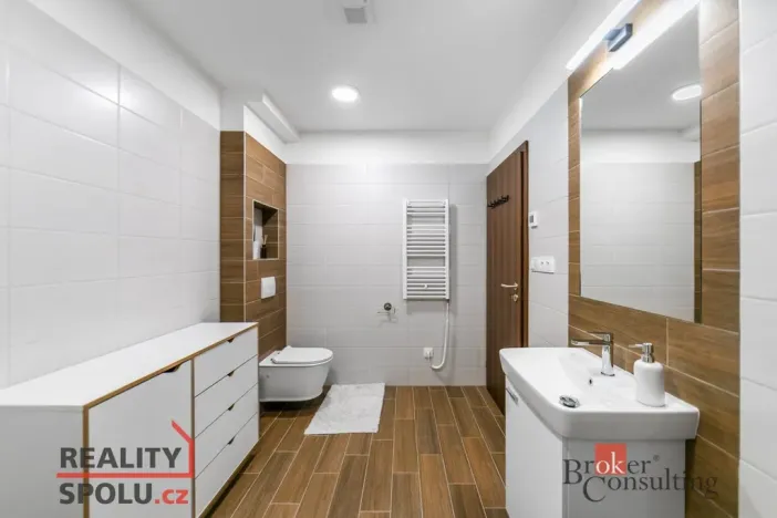 Prodej bytu 4+kk, Vochov, 79 m2