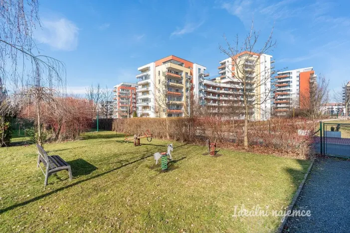 Pronájem bytu 4+kk, Praha - Letňany, Nepomuckých, 95 m2
