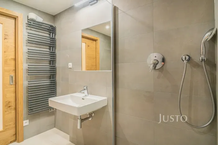 Pronájem bytu 2+kk, Praha, Wassermannova, 49 m2