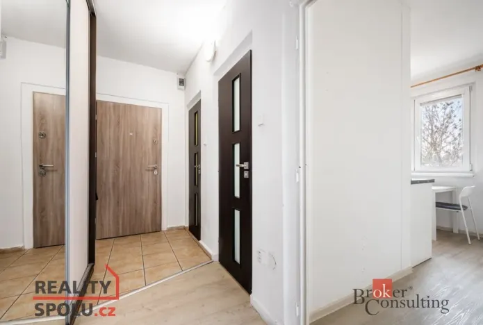 Prodej bytu 3+1, Olomouc - Neředín, Karafiátová, 73 m2