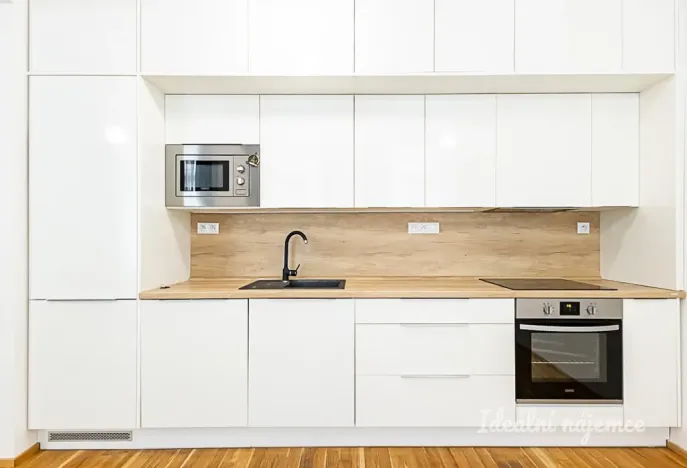 Pronájem bytu 1+kk, Praha - Holešovice, Heřmanova, 32 m2