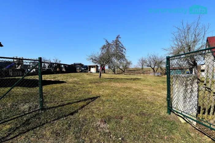 Prodej pozemku pro bydlení, Plužná, 774 m2