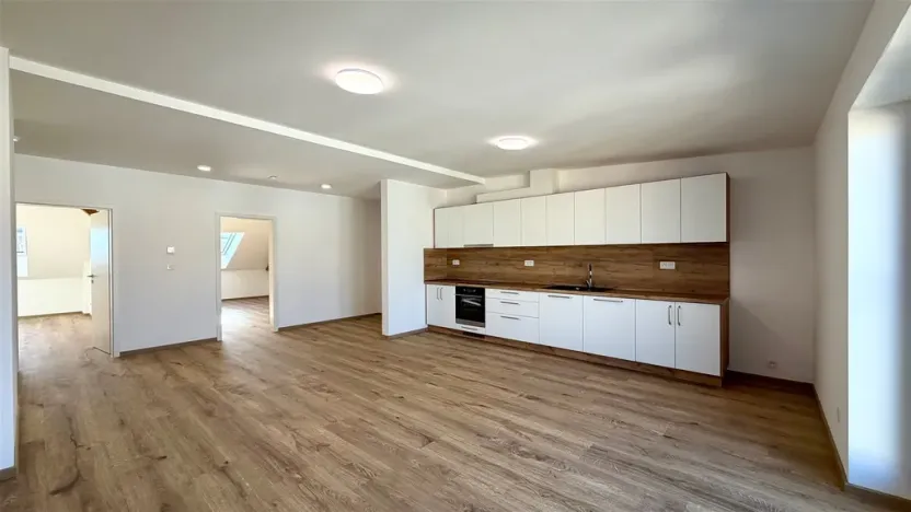 Pronájem bytu 4+kk, Cheb, Evropská, 105 m2