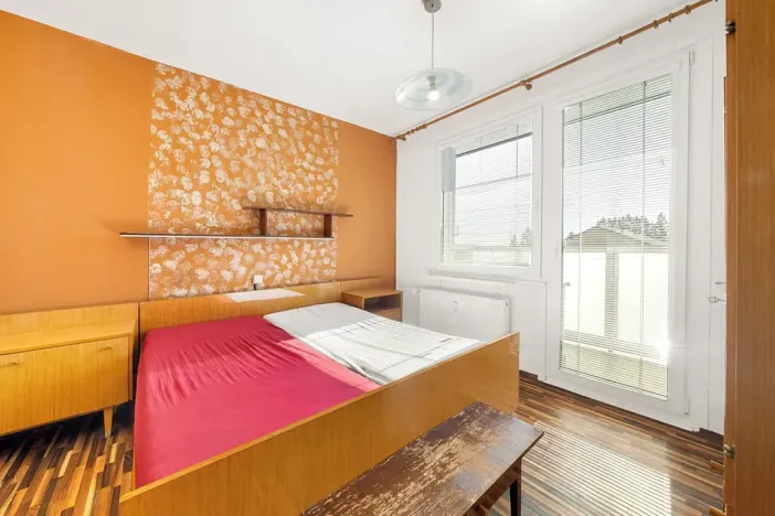 Prodej bytu 3+1, Studená, Komenského, 74 m2