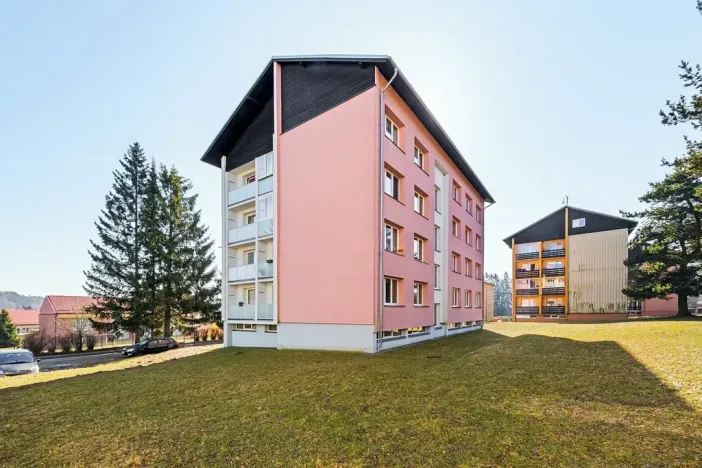 Prodej bytu 3+1, Studená, Komenského, 74 m2