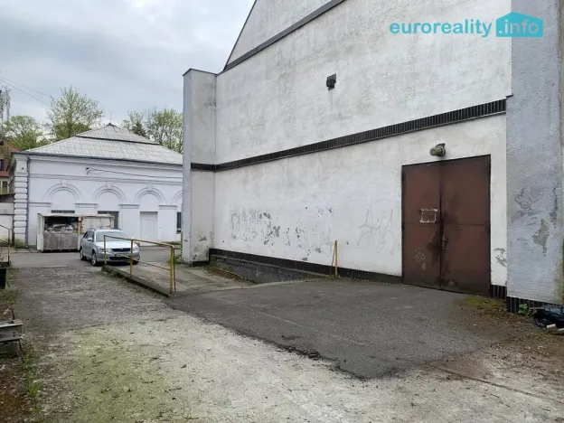 Pronájem skladu, Karlovy Vary, Sokolovská, 1800 m2