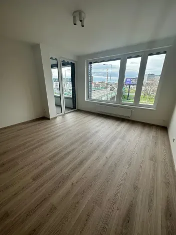 Pronájem bytu 2+kk, Praha - Holešovice, U Pergamenky, 54 m2